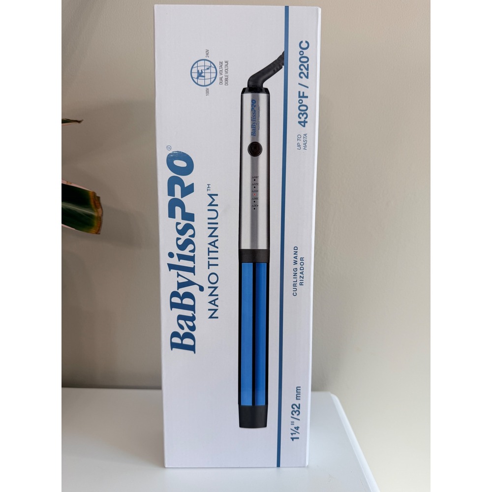BaBylissPRO Nano Titanium Curling Wand Women 1.25" Blue Dual Voltage NWT